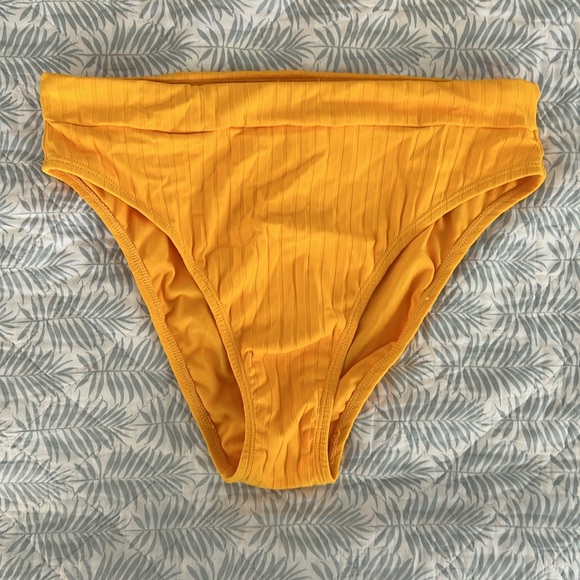 Large Yellow High Waisted Bikini Set - Picture 3 of 5